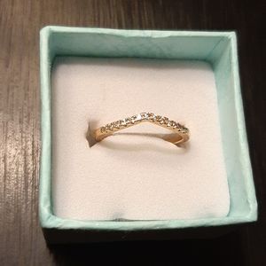 Chevron gold ring with cz stones